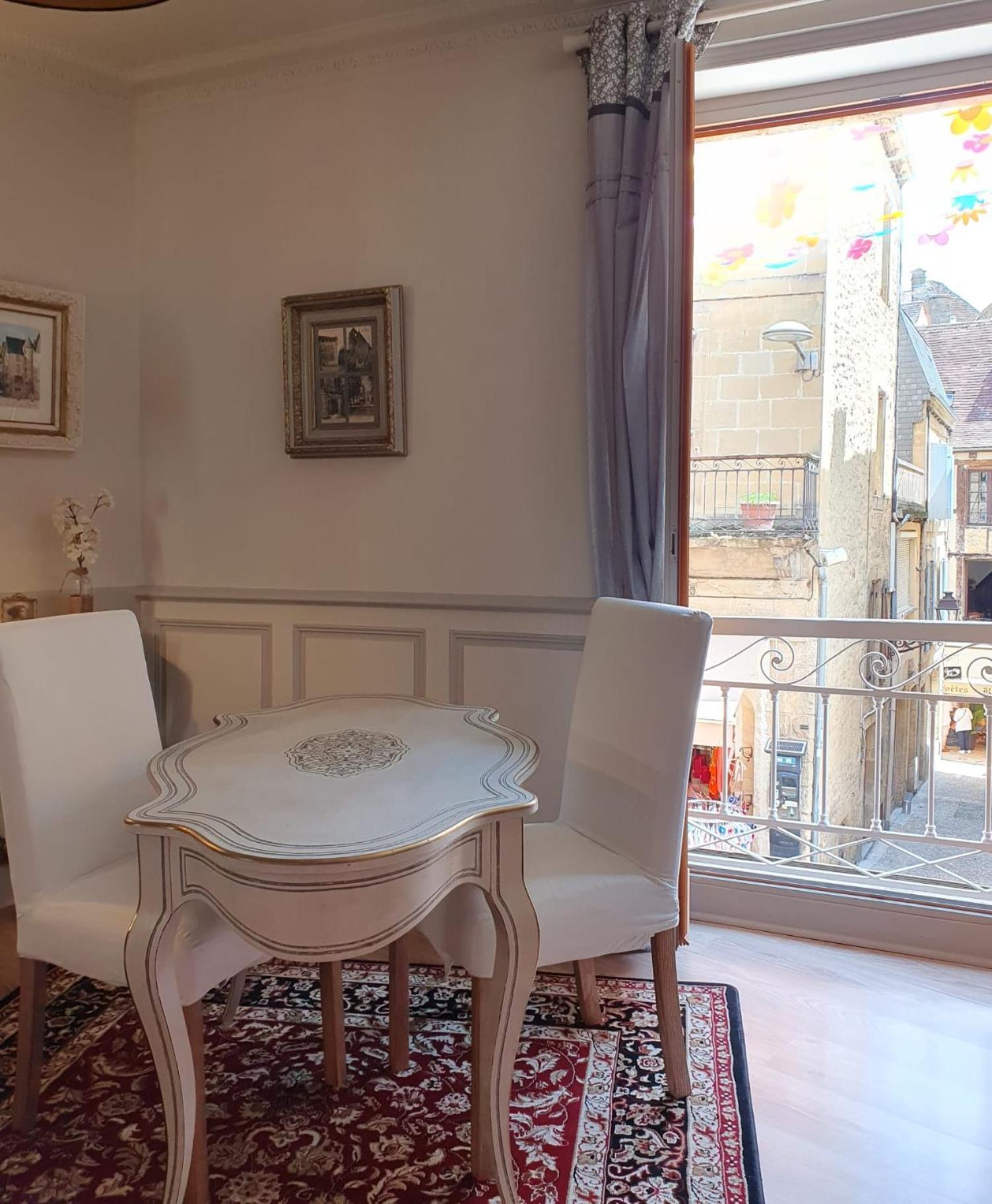 Appartement A L'Epoque à Sarlat Extérieur photo